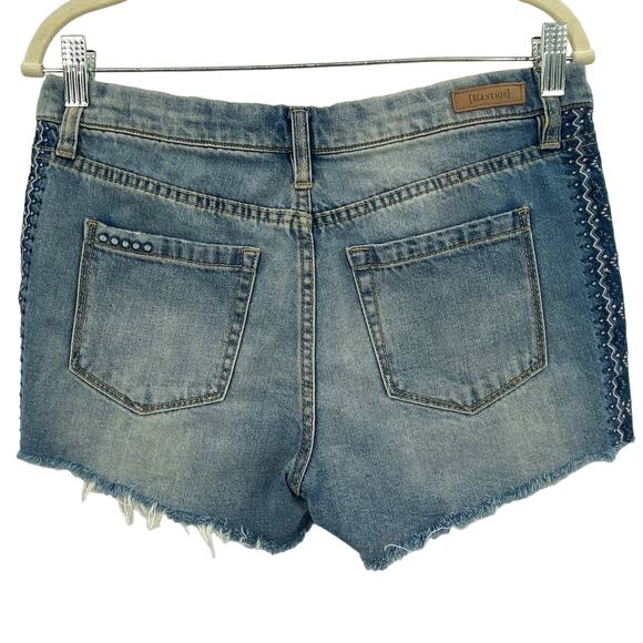 Blank NYC Blue Denim Raw Hem Embroidered Cut Off Hiker Jean Shorts SZ 26 (2) - Picture 2 of 10